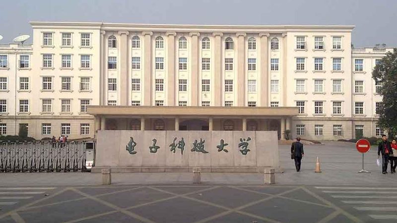 电源模块型号规格对照：如何准确解读与选型